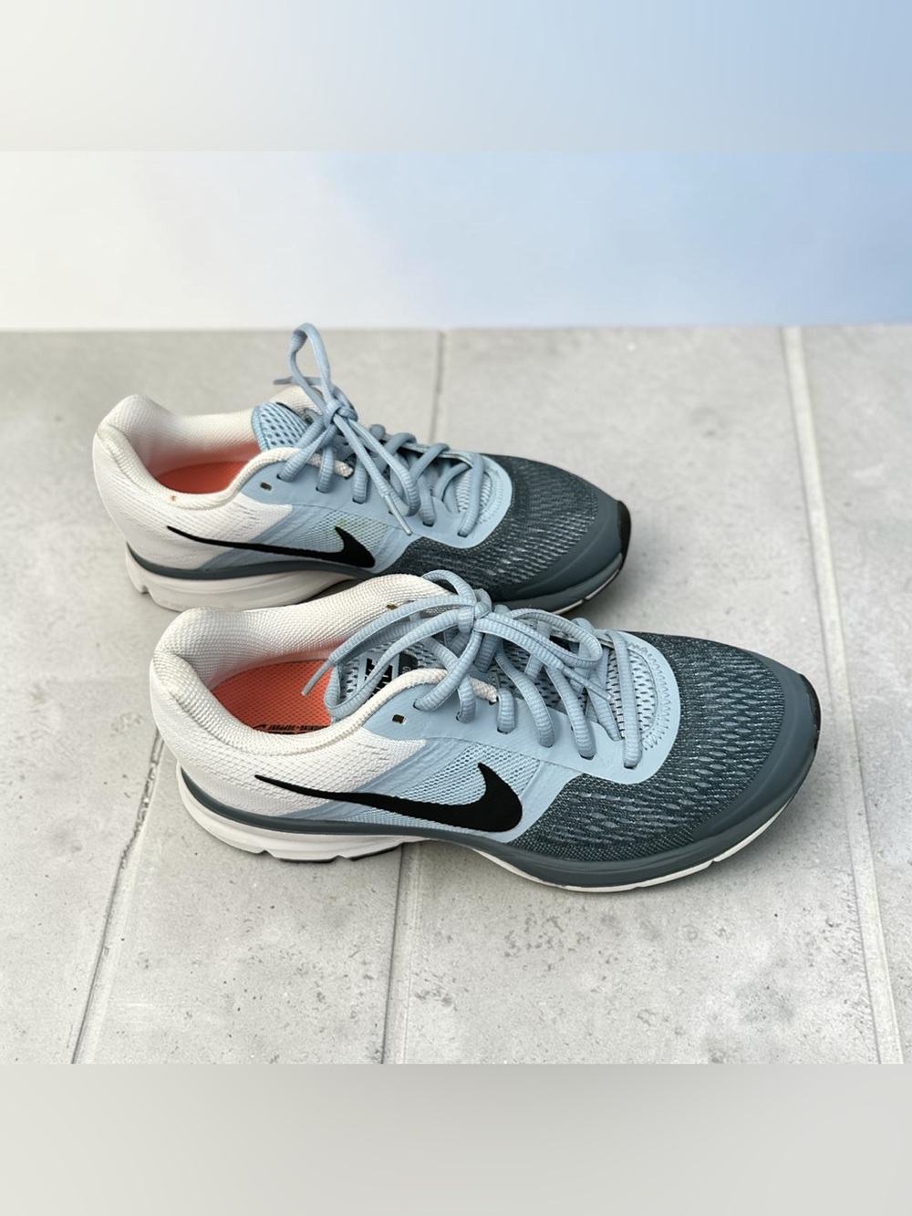 Nike Blue & White Women's Running Shoes with Blacki Swoosh